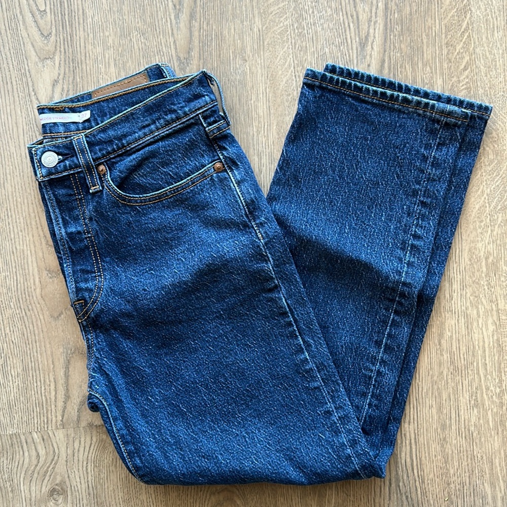 Levi’s Wedgie Straight Jeans